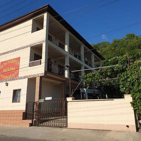 Guest House Lykhny Gagra Exterior photo