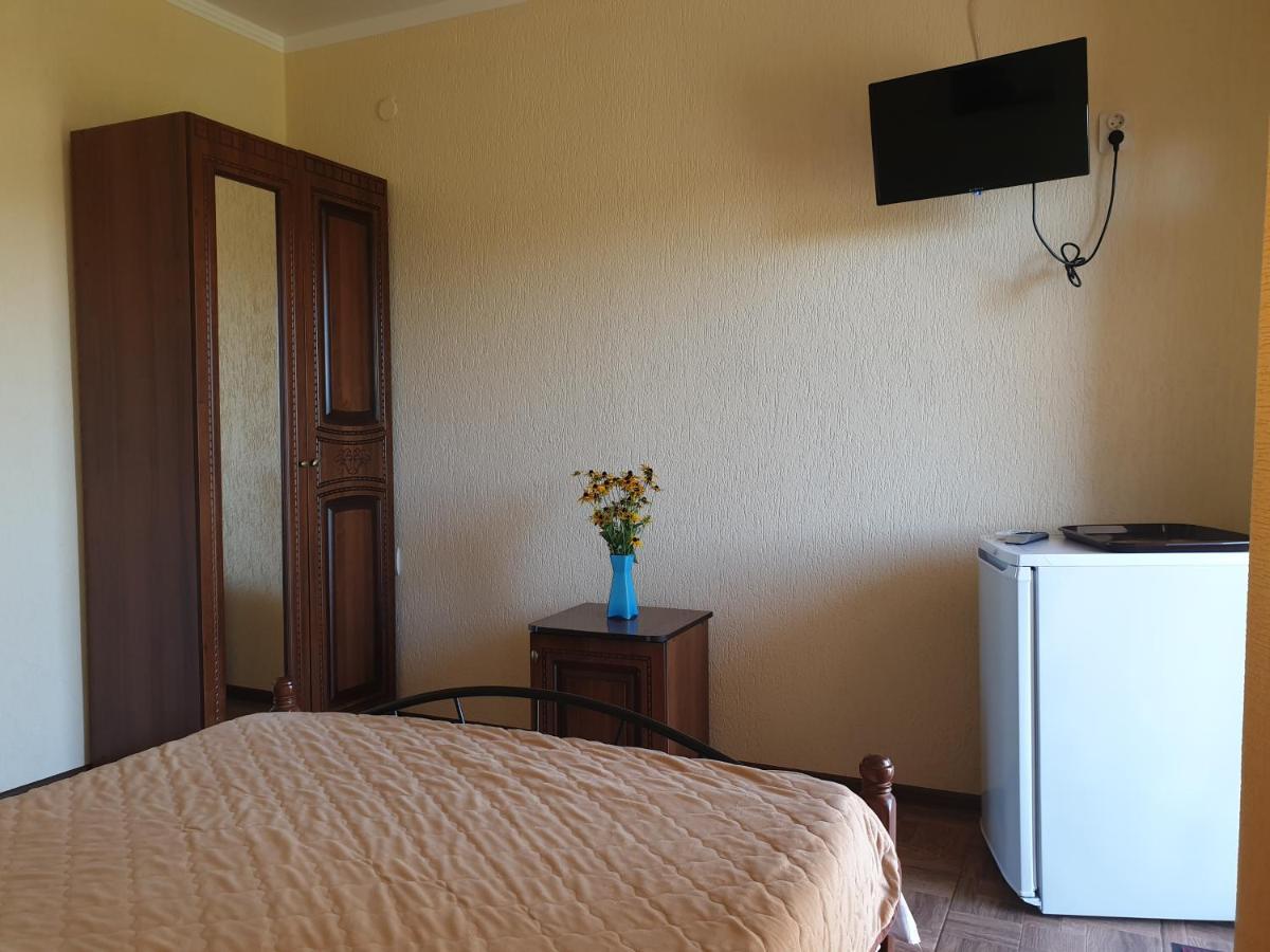 Guest House Lykhny Gagra Exterior photo